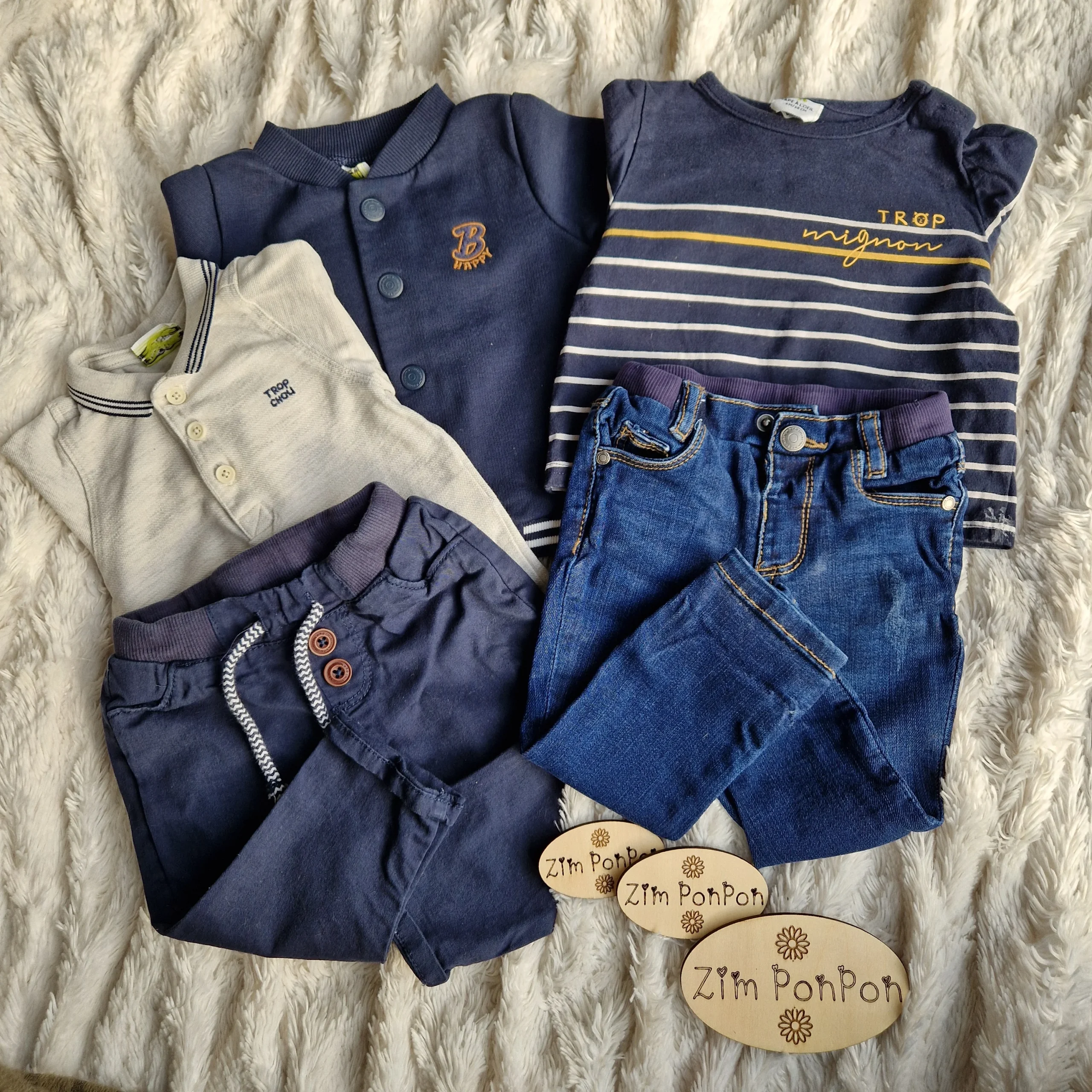 Lot Silver 6 mois , pantalon bleu , tee shirt beige tee-shirt bleu veste bleu
