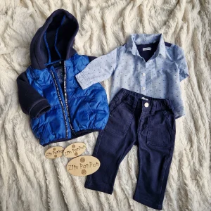 Lot ikks garçon 6 mois manteau , chemise bleu et chemise banche , pantalon chaussure