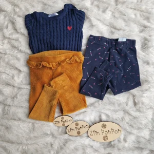Lot Léana 12 mois pantalon moutarde , pantalon decontracté , pull bleu avec un coeur rouge