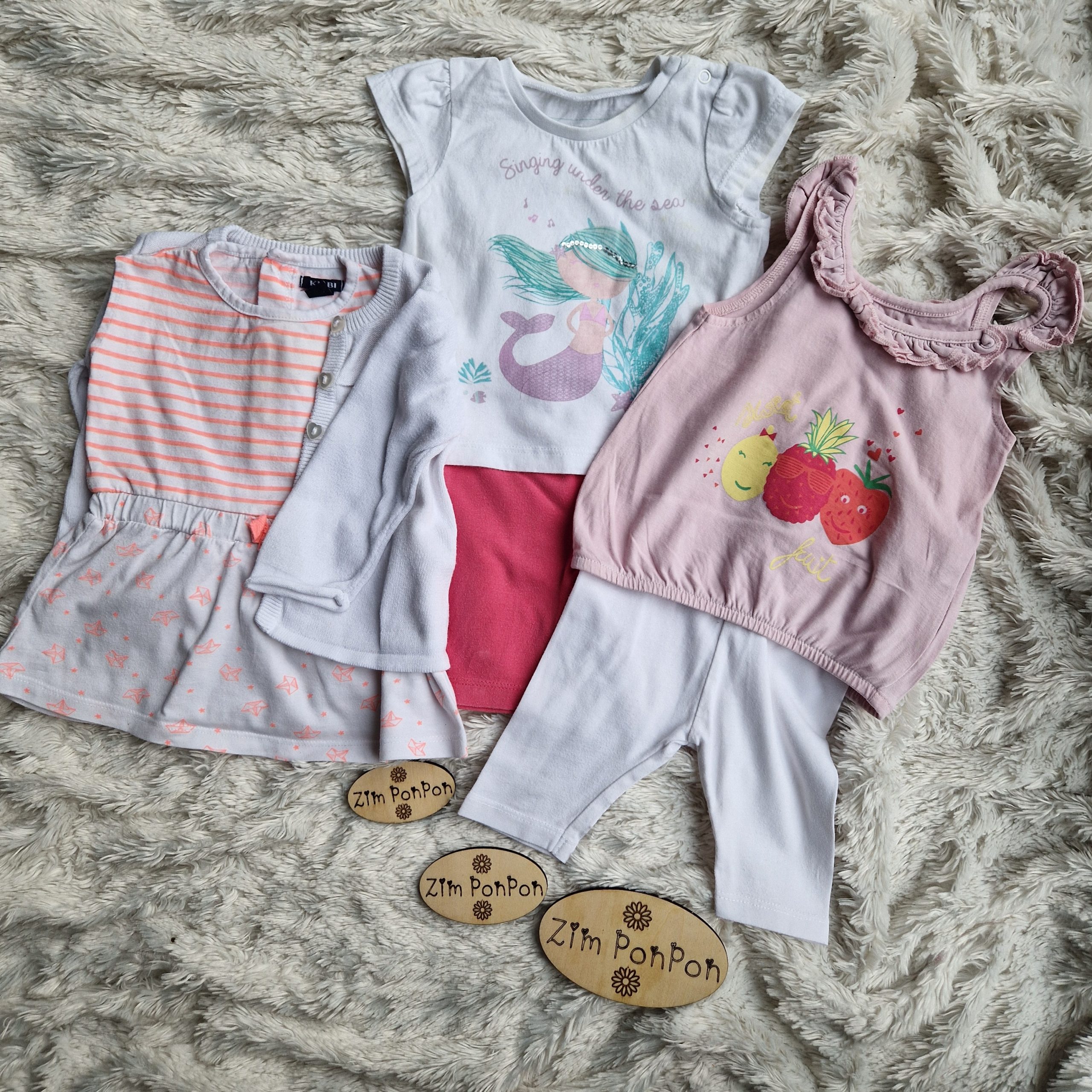 lot été 6 mois fille gilet blanc , tee-shirt , débardeur , legging blanc et legging rose